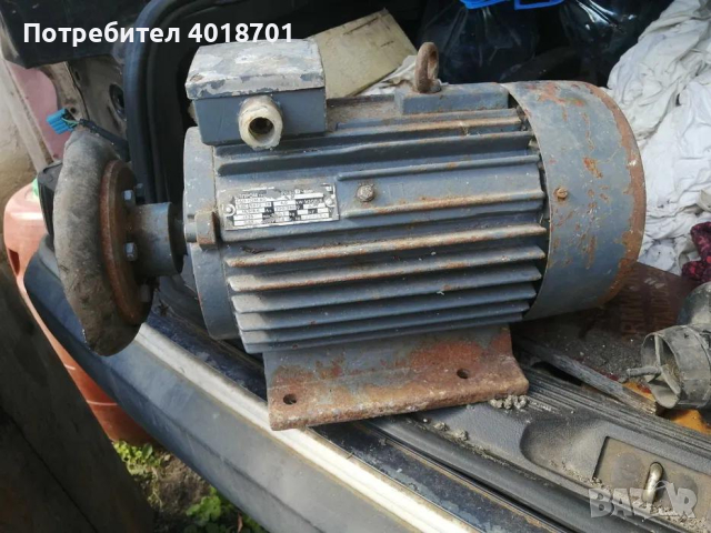 2 броя трифазни асинхронни електродвигатели ЕЛПРОМ Троян 220/380 V