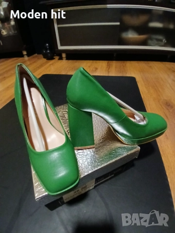 Нови елегантни дамски обувки в зелено /дебел ток и платформа/, снимка 3 - Дамски обувки на ток - 51677098