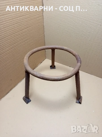 Стар Метален Саджек Пиростия За Огнище 3.3кг Номер 8.