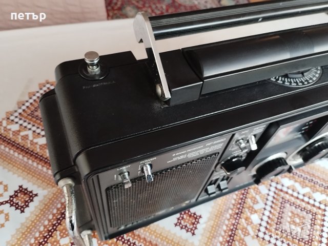 Радиотранзистор Санио RP8880, снимка 9 - Радиокасетофони, транзистори - 42664951