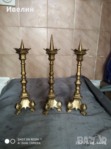 три барокови свещника от бронз, снимка 2 - Антикварни и старинни предмети - 31965673