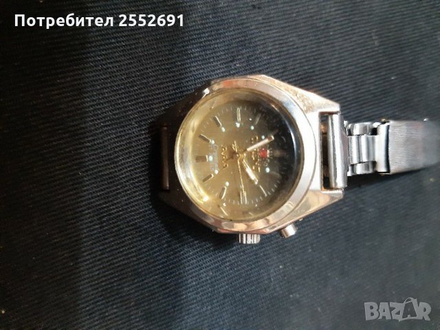 Часовник , снимка 4 - Антикварни и старинни предмети - 31528294