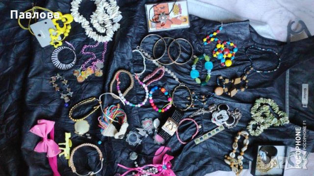 Комплект от 33 бижута, снимка 1