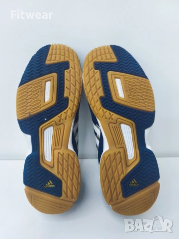 Волейболни обувки Adidas , снимка 3 - Маратонки - 53143900