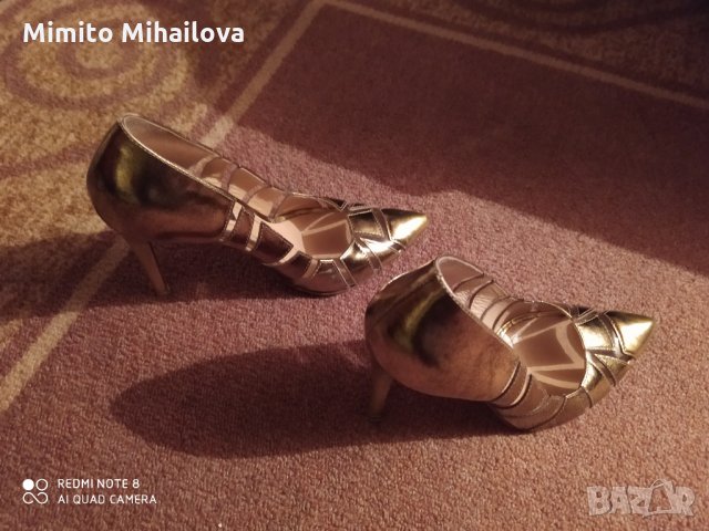 Златисти дамски обувки, снимка 2 - Дамски обувки на ток - 30261488