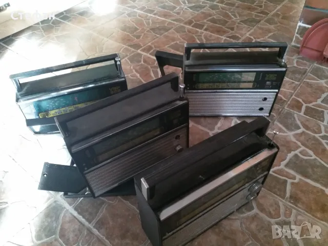 Кутии от ВЕФ с антена