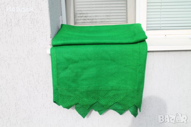 Вълнена покривка за легло 