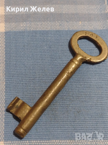 Два стари бронзови ключа от соца за брава за КОЛЕКЦИЯ ДЕКОРАЦИЯ БИТОВ КЪТ 24333, снимка 2 - Други ценни предмети - 44725377
