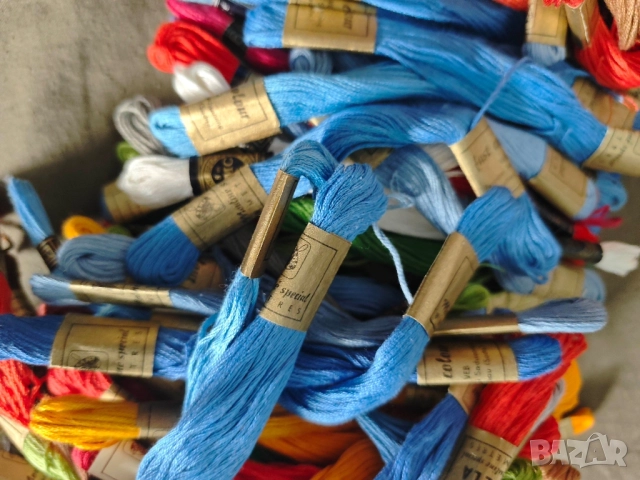 Продавам стари конци за гоблени, снимка 6 - Други - 51775999