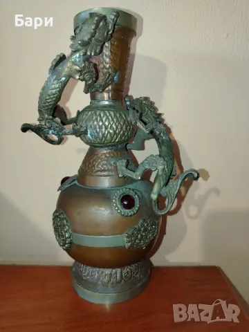 Антична китайска азиатска медна месингова драконова ваза от 19-ти век