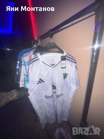 Тениски на Манчестър Юнайтед , снимка 8 - Спортни дрехи, екипи - 51344570