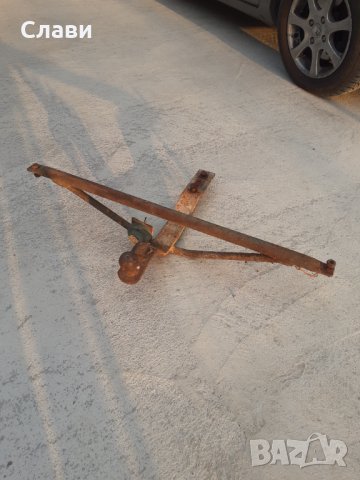 Продавам теглич,оригинален за Лада