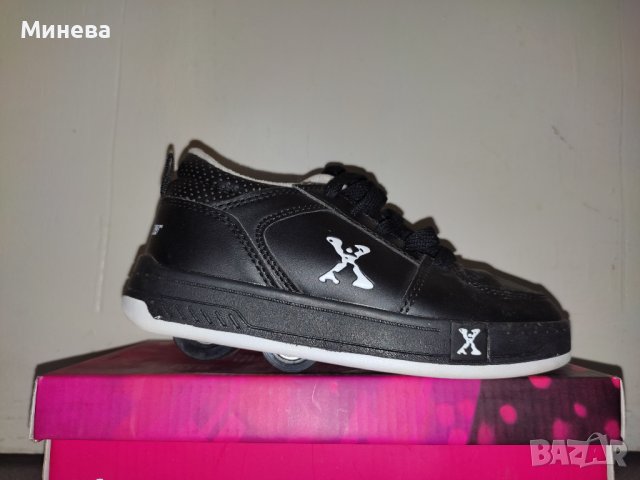 Обувки с колелца Sidewalk sports by HEELYS , снимка 3 - Детски обувки - 42499954