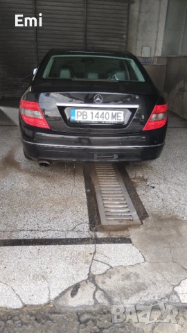Mersedec c220, снимка 4 - Автомобили и джипове - 51313816