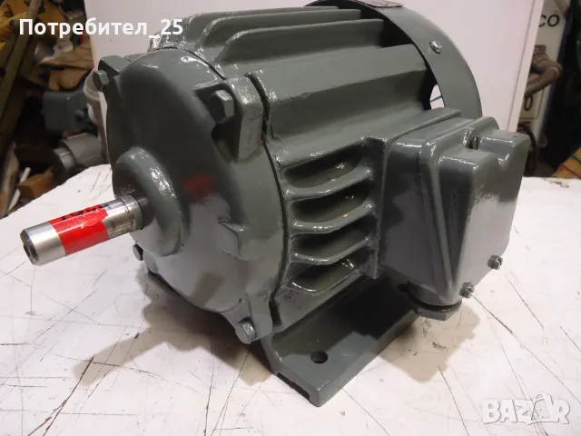 Трифазен ел.мотор 0,25KW - 1400 об/мин,, снимка 3 - Електродвигатели - 56245623