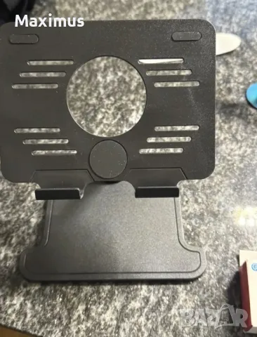 Регулираща стойка за таблет - НОВА!, снимка 2 - Лаптоп аксесоари - 49564244