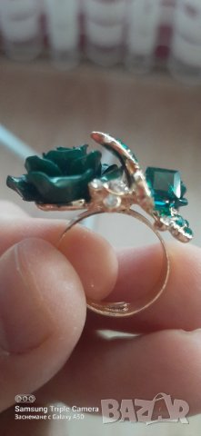 Красив дамски пръстен със пеперуда и роза,нови, снимка 4 - Пръстени - 35205831