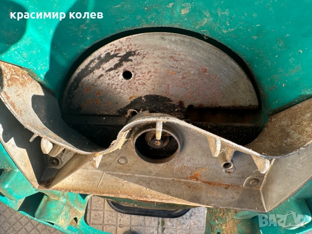 дробилка за клони "BOSCH AXT Rapid 2200", снимка 8 - Градинска техника - 52796645