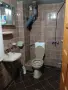 Отдавам таванска стая в гр.Монтана 33кв. Асансъор.6 етаж баня тоалетна кухненски бокс.климатик., снимка 1
