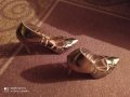 Златисти дамски обувки, снимка 2