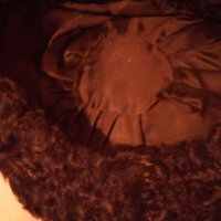 Шапка от астраган, снимка 3 - Шапки, шалове и ръкавици - 31792529