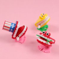 Скачащи зъби - подскачаща играчка с навиване, снимка 7 - Музикални играчки - 39355164