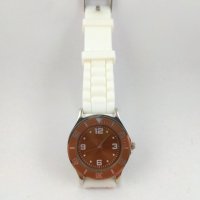 Френски часовник със силиконова каишка - чисто нов, снимка 3 - Дамски - 28293361