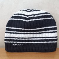 Burton Snowboards-Като Нова, снимка 4 - Шапки - 44319488