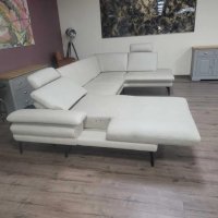 Кремав кожен ъглов П образен диван ZE-EM20075 с ел. механизъм, снимка 2 - Дивани и мека мебел - 44216233