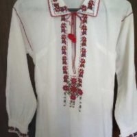Кенарена бродирана риза, снимка 1 - Антикварни и старинни предмети - 29567224