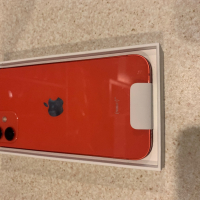 ЧИСТО НОВ! iPhone 12 red 100%battery, снимка 6 - Apple iPhone - 44700683