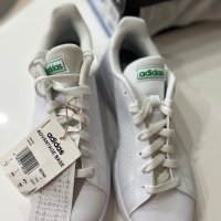 Нови, оригинални кожени маратонки adidas номер 40,7, снимка 10 - Маратонки - 38299494