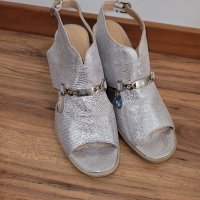Нови златисти сандали естествена кожа, снимка 7 - Сандали - 44484156