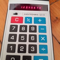 Стар калкулатор Електроника Б3 23, снимка 4 - Други ценни предмети - 31355360