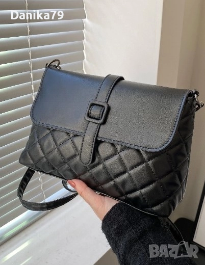 Малка черна чанта, снимка 1