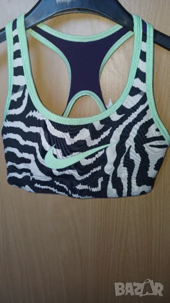 Двулицево бюстие Nike Xs , снимка 1