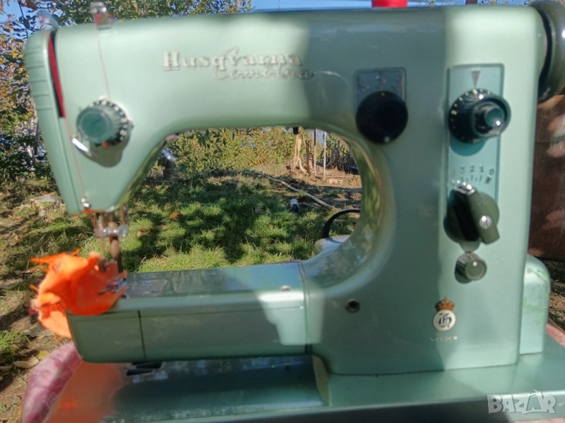 Шевна машина Хускварна, снимка 1