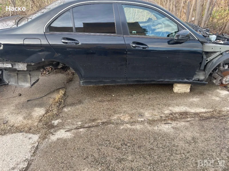 Предна дясна врата за Mercedes W204 C class, снимка 1