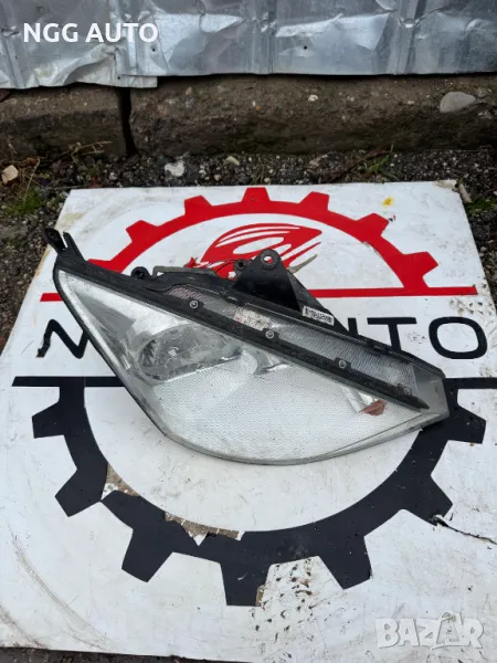 Фар за Форд Фокус 1, Ford Focus Mk1, 2M51-13W029-BD, снимка 1