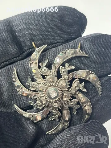 Античен османски медальон от 19-ти век с диаманти (8K злато), снимка 2 - Колиета, медальони, синджири - 49270655