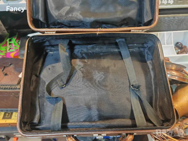 Страхотен винтидж куфар , снимка 13 - Антикварни и старинни предмети - 48262160