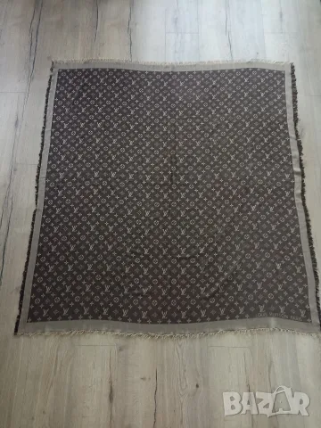 Дамски шал Louis Vuitton, снимка 2 - Шалове - 56045813