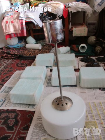 Полилеи, абажури, плафони и водонепроницаема лампа –всички винтидж ,работещи  и добре запазени, снимка 10 - Полилеи - 33861044