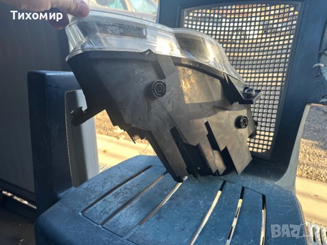 Ляв фар от Пасат 6, снимка 4 - Части - 42646635