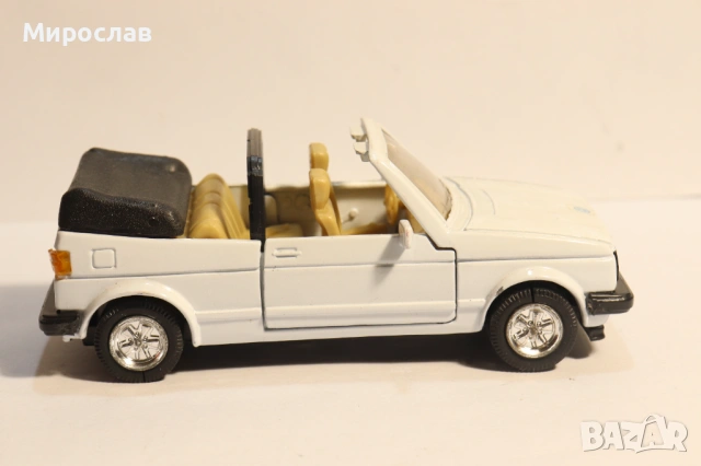 1:34??? WELLY VW GOLF 1 КОЛИЧКА МОДЕЛ, снимка 5 - Колекции - 53378671