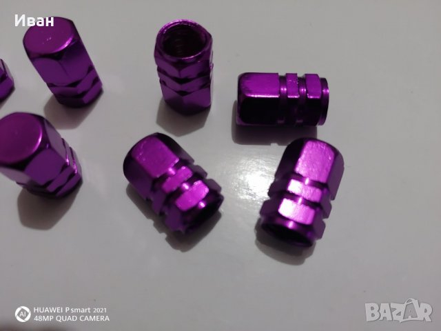 Лилави метални капачки за вентили винтили на гуми за кола автомобил мотор камион колело джип, снимка 5 - Аксесоари и консумативи - 31047792