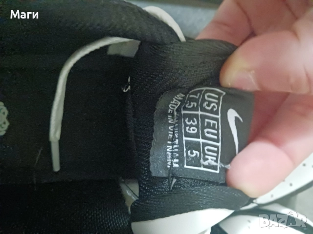 маратонки NIKE , снимка 2 - Маратонки - 52480033