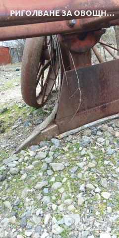 Части за риголвач, снимка 3 - Селскостопанска техника - 54002897