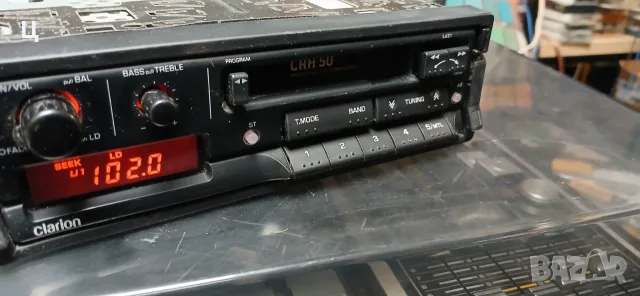 Ретро радиокасетофон Clarion CRH 50