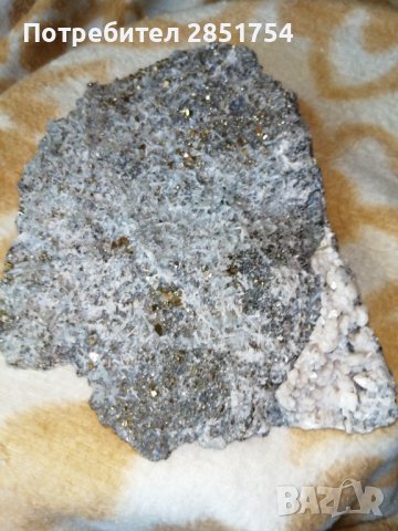Друза галенит, пирит,кварц с тегло от 2.800кg , снимка 4 - Колекции - 36974780